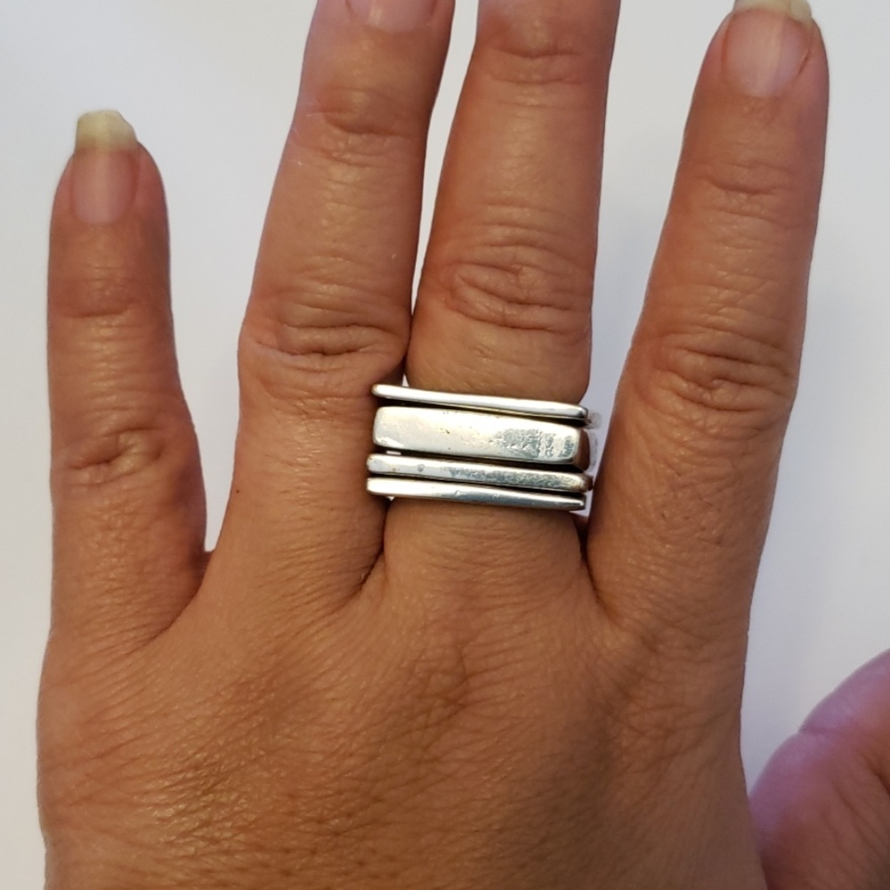 Ring - Picture 2 of 2